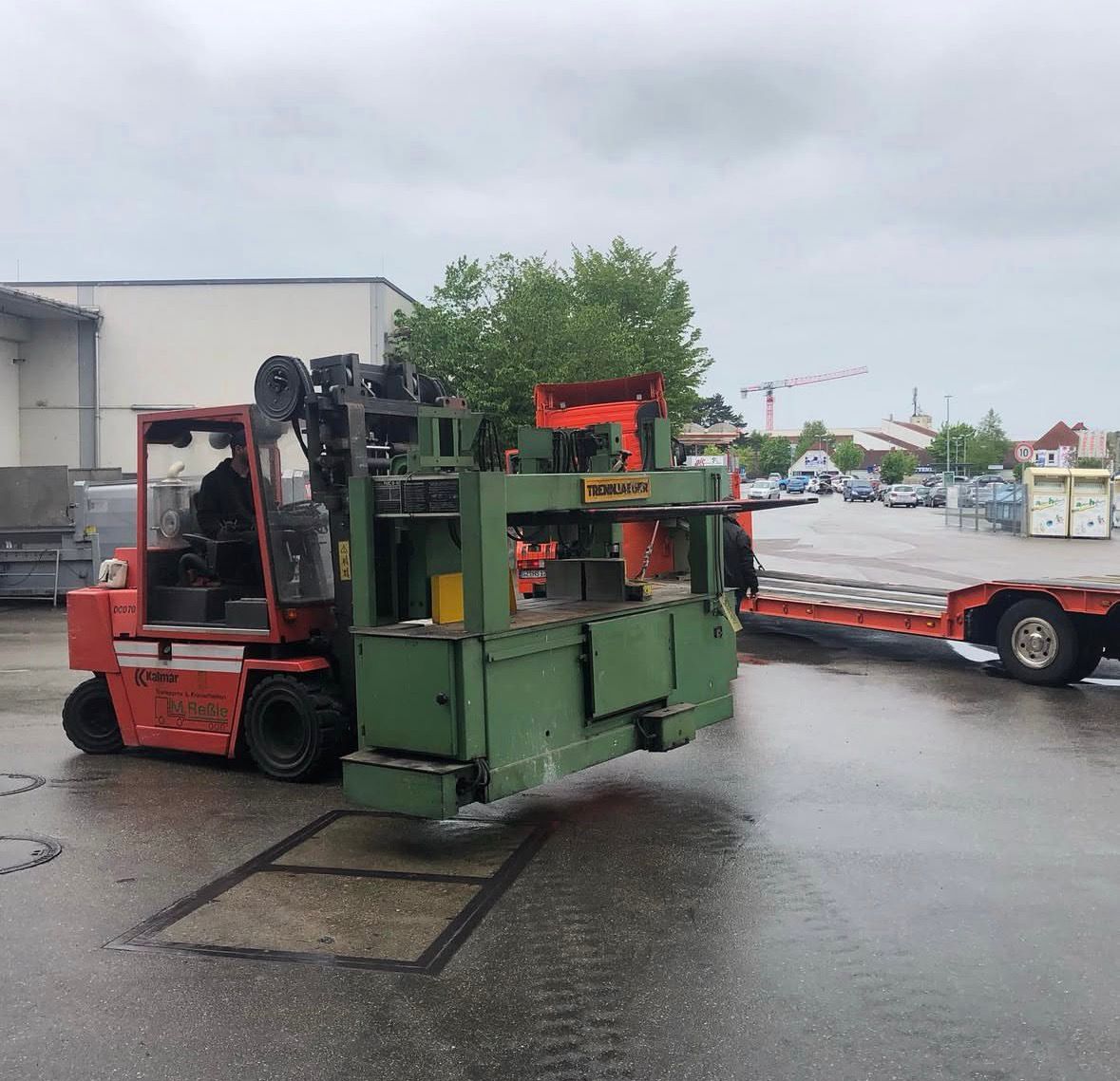 Kalmar Stapler mit Maschine